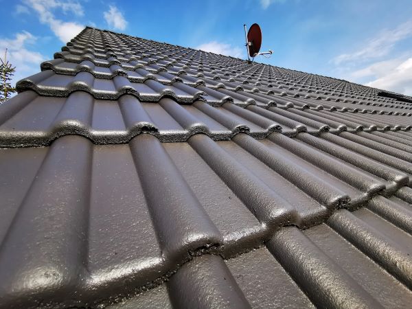 Dachbeschichtung/Dachreinigung/Dachsanierung in Reutlingen  Betzingen finden